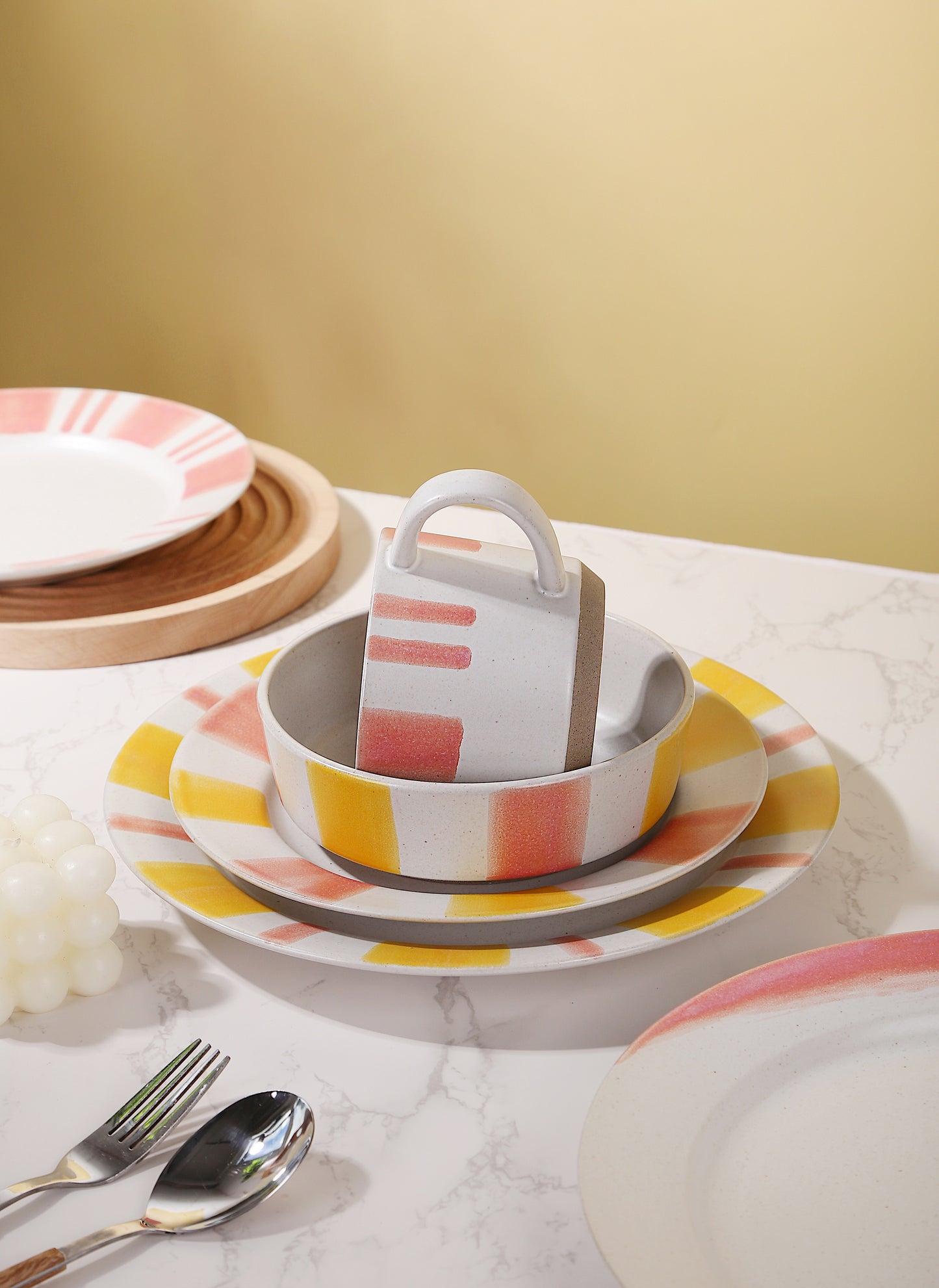 Watercolor style simple tableware set