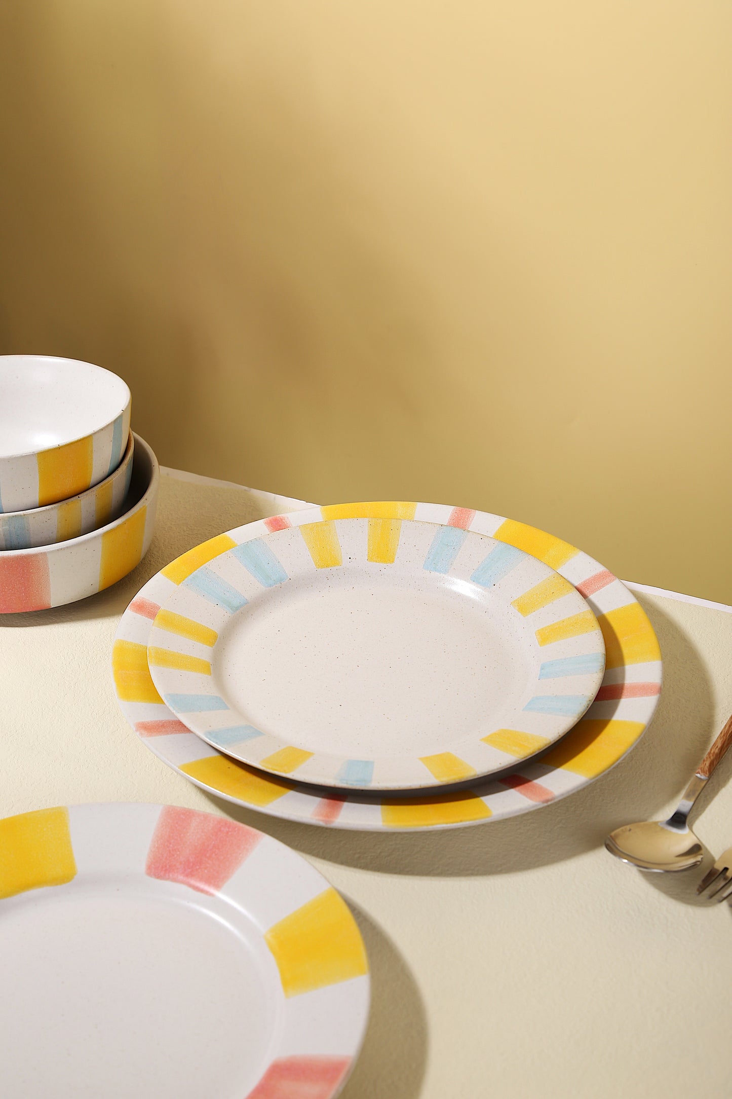 Watercolor style simple tableware set